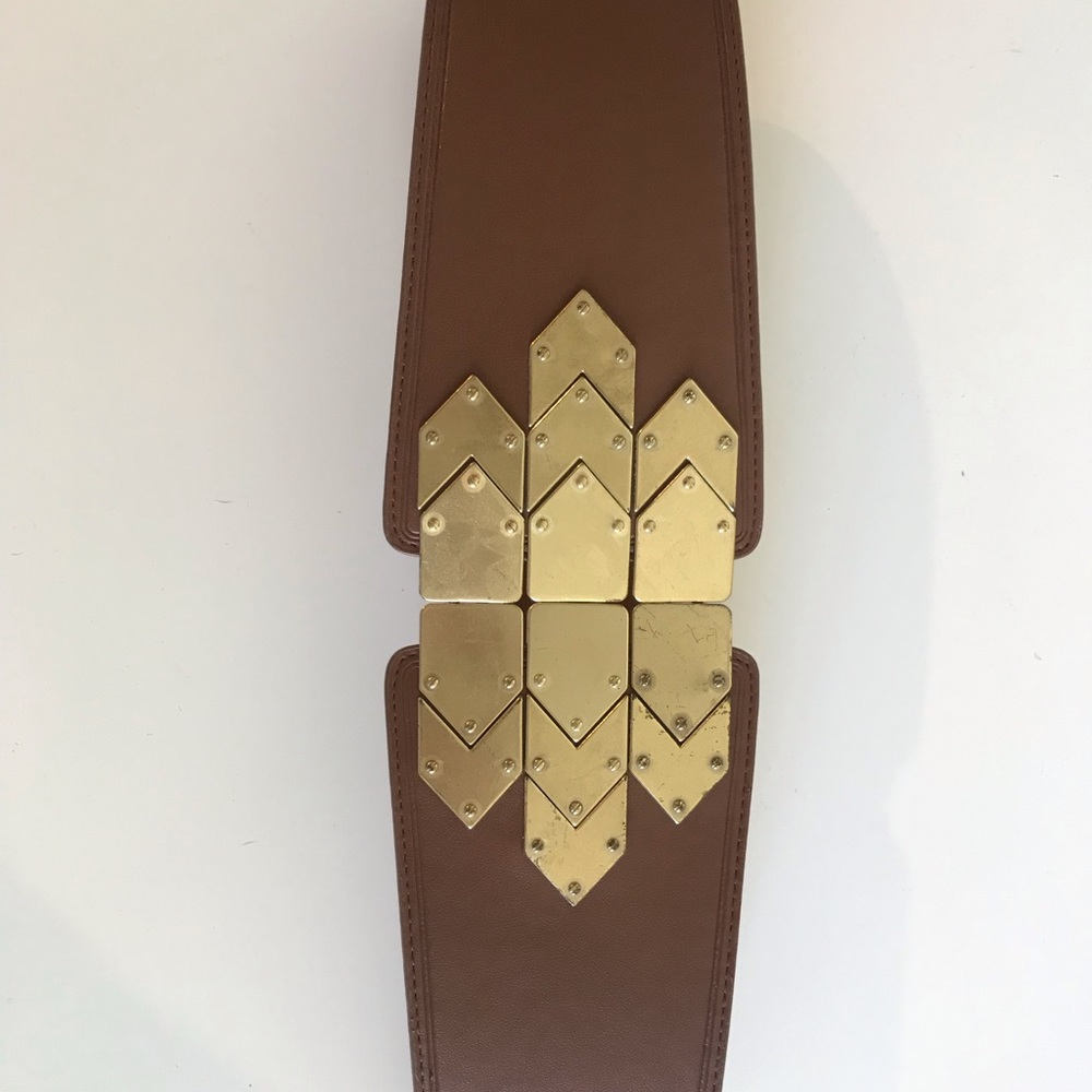 Via Spiga Waist belt with gold accents